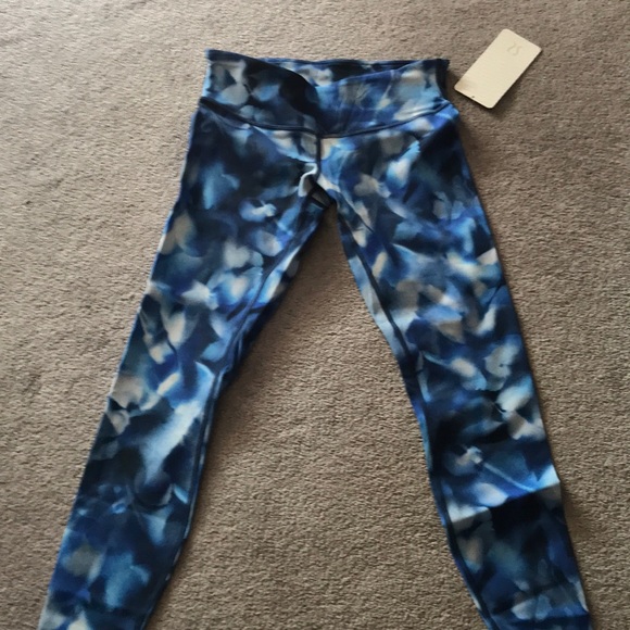 LULU lemon leggings!! - Picture 1 of 3